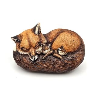 Rare 2002 J. Rassmussen stamped signed wildlife lapel pin Fox with kits Babes IV